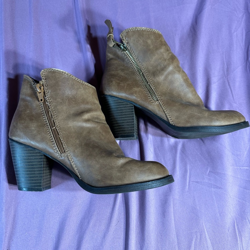 Target size 7 heeled booties super adorable and comfortable!!